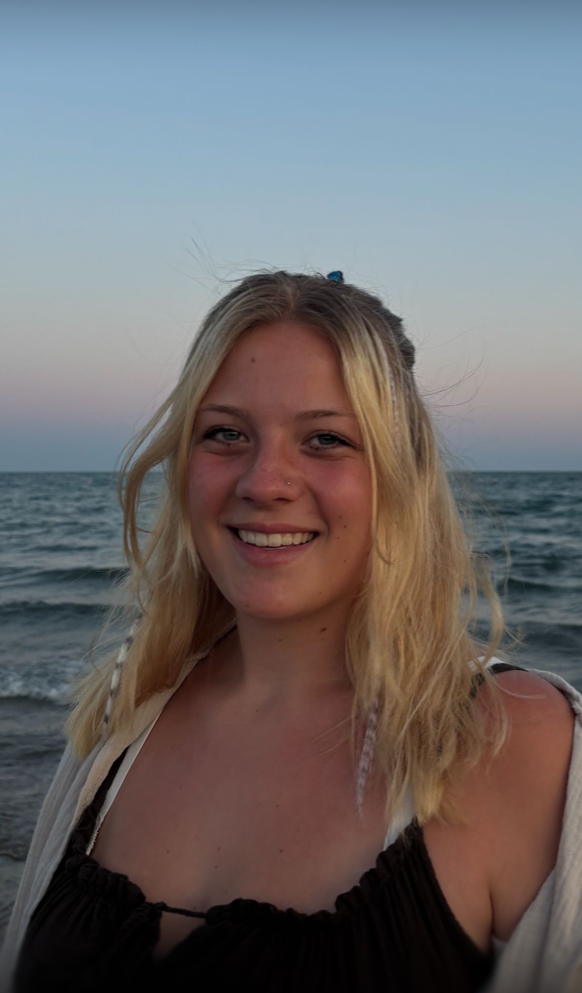 PHOTO-2025-11-05-18-52-49 Amy Thuering